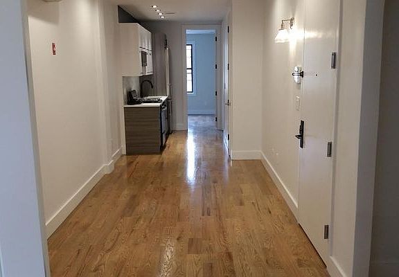 3rd image of 227 Troutman St #2L