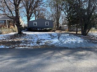 2423 S Claremont Ave, Independence, MO 64052