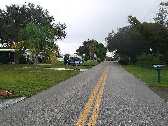 5th image of 213 Lake Tarpon Dr