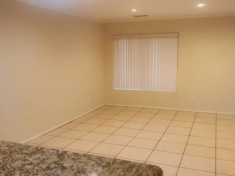 1250 Hillandale Ave — Photo 4