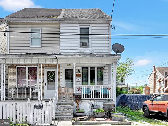 2nd image of 532 W Washington St