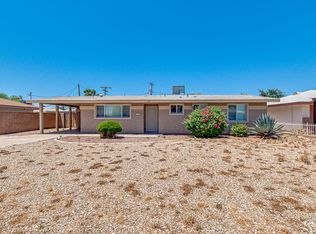 810 N Los Robles Dr, Goodyear, AZ 85338