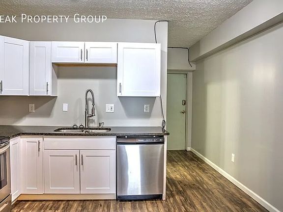 4th image of 1661 N Pearl St #1661
