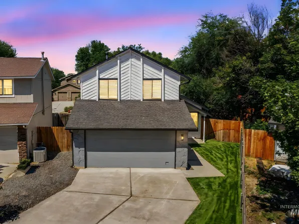 6135 N River Glen Pl, Garden City, ID 83714