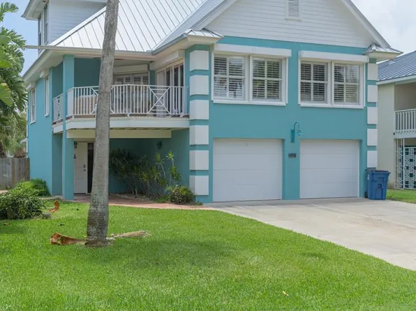 125 E Palmetto Dr, South Padre Island, TX 78597