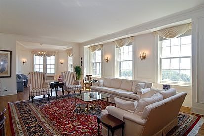 3rd image of 3750 N Lake Shore Dr APT 12A