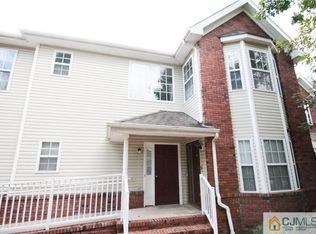 329 Moonlight Dr, Piscataway, NJ 08854