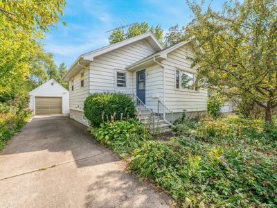1322 Powers St, Oshkosh, WI, 54901