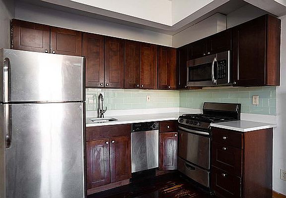 4th image of 336 E 117th St APT 3A