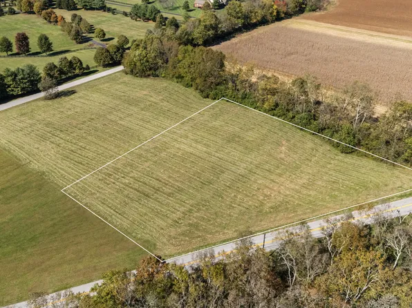 4 Lucas Ln, Frankfort, KY 40601