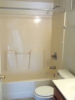 4th image of 6601 Beechbrook Ct