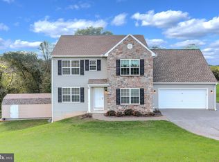 315 Barclay Dr, Red Lion, PA 17356