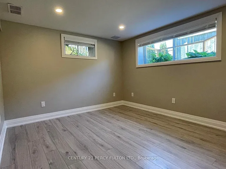 771 Krosno Blvd #BASEMENT — Photo 8