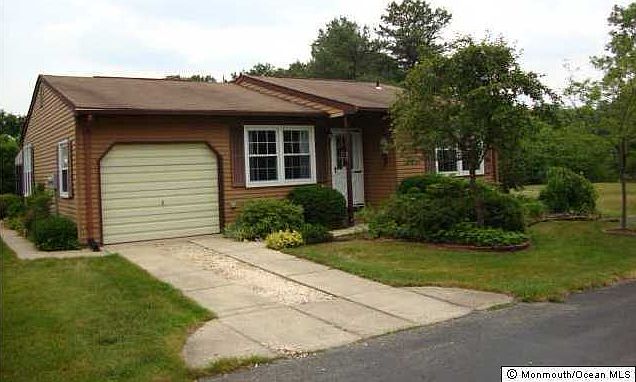1st image of 22 Attleboro Lane