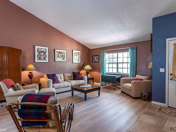 3rd image of 28 Weymouth Ln
