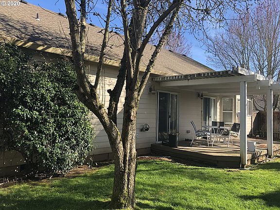 4th image of 2700 NE 177th Ave