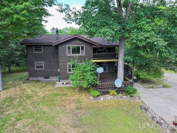 3rd image of 441 Idlewild Rd
