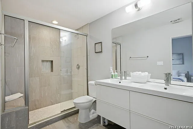 2 bed, 2.0 bath, 1408 sqft, $2,200 — Photo 4