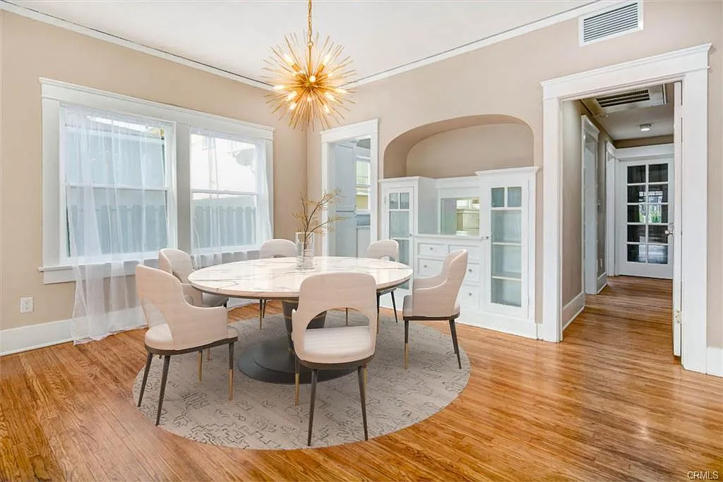 1 bed, 1100 sqft, $3,195 — Photo 4