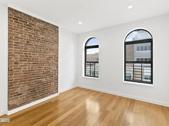 2nd image of 420 E 138th St #5B