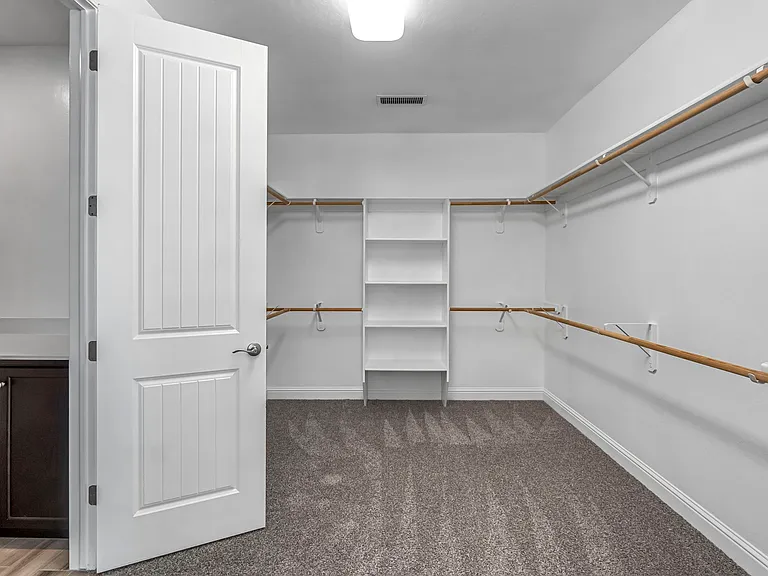 1683 N Ryan Ave — Photo 9