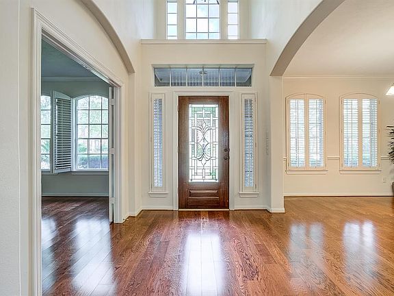 4th image of 15010 Cabin Run Ln