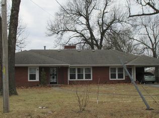 744 Oak Ridge Dr, Neosho, MO 64850