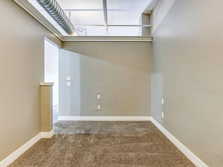 Zona Rosa Apartments — Photo 22