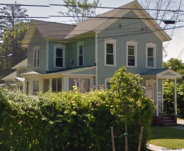 2nd image of 146 BAY Street