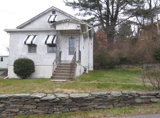 19 Claude St, Dallas, PA 18612