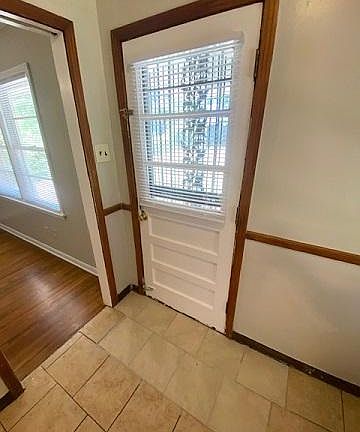 4th image of 3594 Philsdale Ave