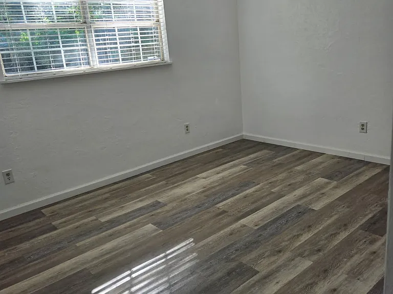 2913 Duffton Loop — Photo 13