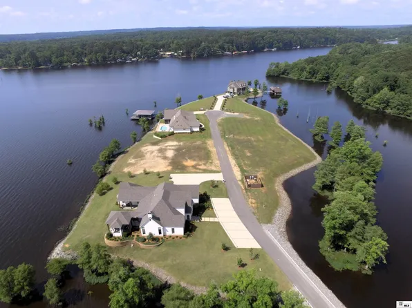 6 Dozier Creek Island Dr, Farmerville, LA 71241