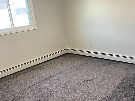 3rd image of 1213 11th St SE #4