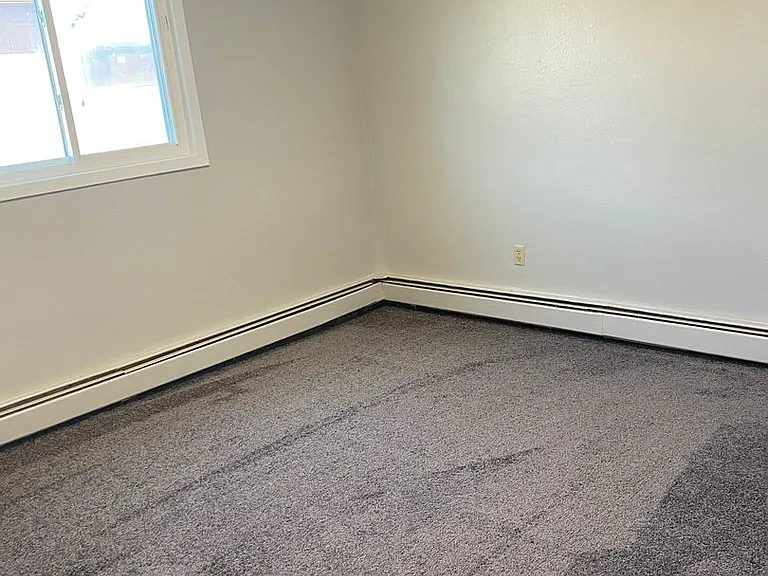 BP - 1213 8 Plex — Photo 3