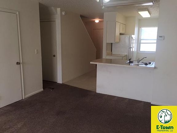 Living Room/Kitchen