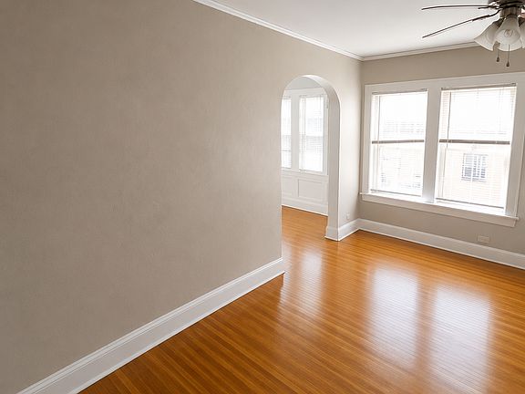 2nd image of 372 Cleveland Ave N #668he139c