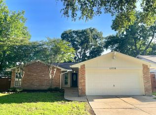 13738 Larkway Dr, Sugar Land, TX 77498