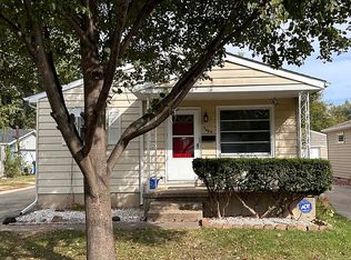 2405 E Keys Ave, Grandview, IL 62702