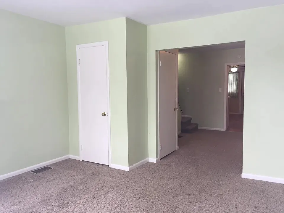 2 bed, 800 sqft, $1,075 — Photo 3