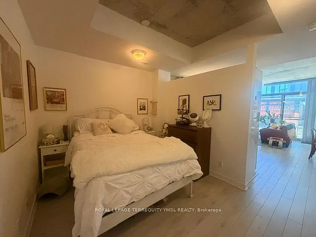 127 Queen St E #504 — Photo 16