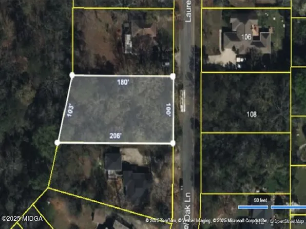 109 Laurel Oak Ln, Warner Robins, GA 31093