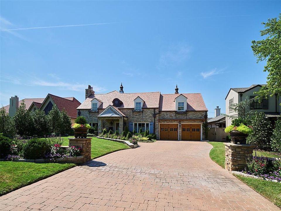 1102 Huntington Ave, Nichols Hills, OK 73116 | Zillow