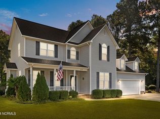 205 Skimmer Cir, Sneads Ferry, NC 28460