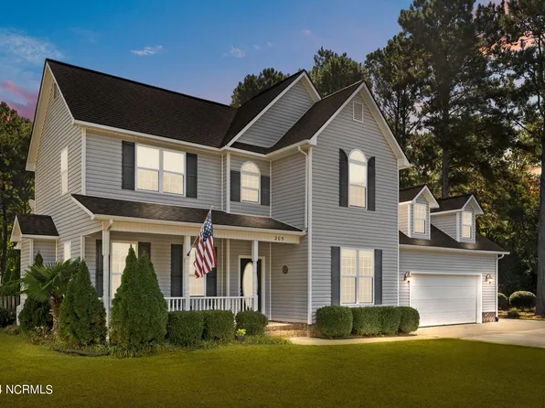 205 Skimmer Circle, Sneads Ferry, NC 28460