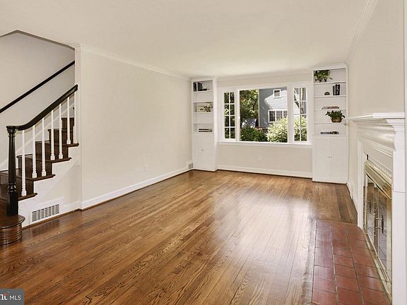 4th image of 4317 Kentbury Dr