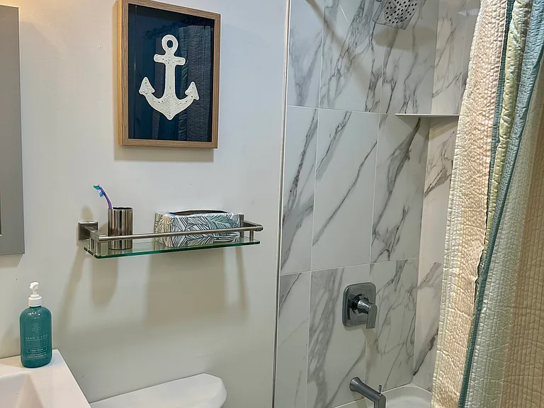 100A Fletcher Ln — Photo 10