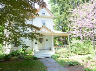 39 Cliffwood St, Lenox, MA 01240