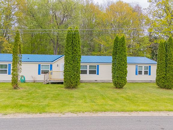 2nd image of 299 Cloverleaf Ln