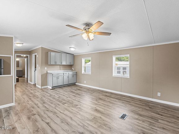 3rd image of 6020 Michelle Cir